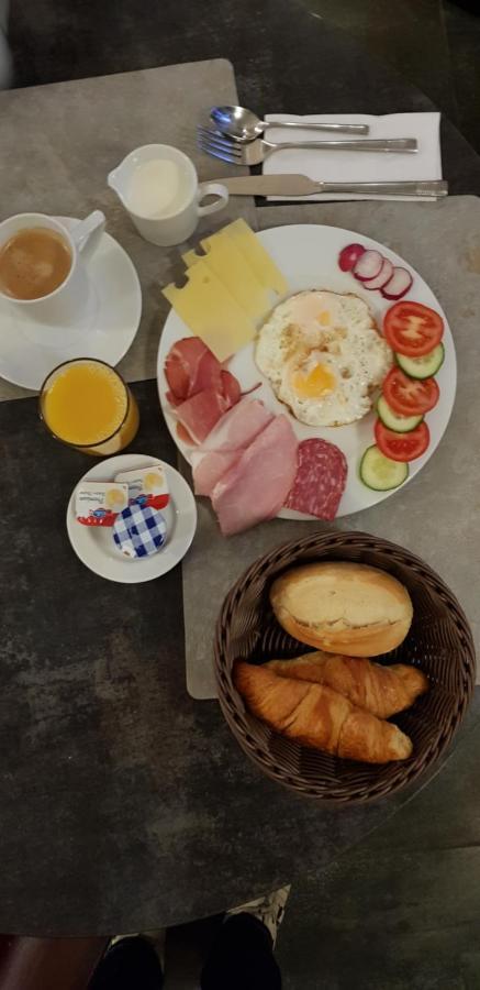 Bnb Comfort Guesthouse Olten - Lostorf Luaran gambar