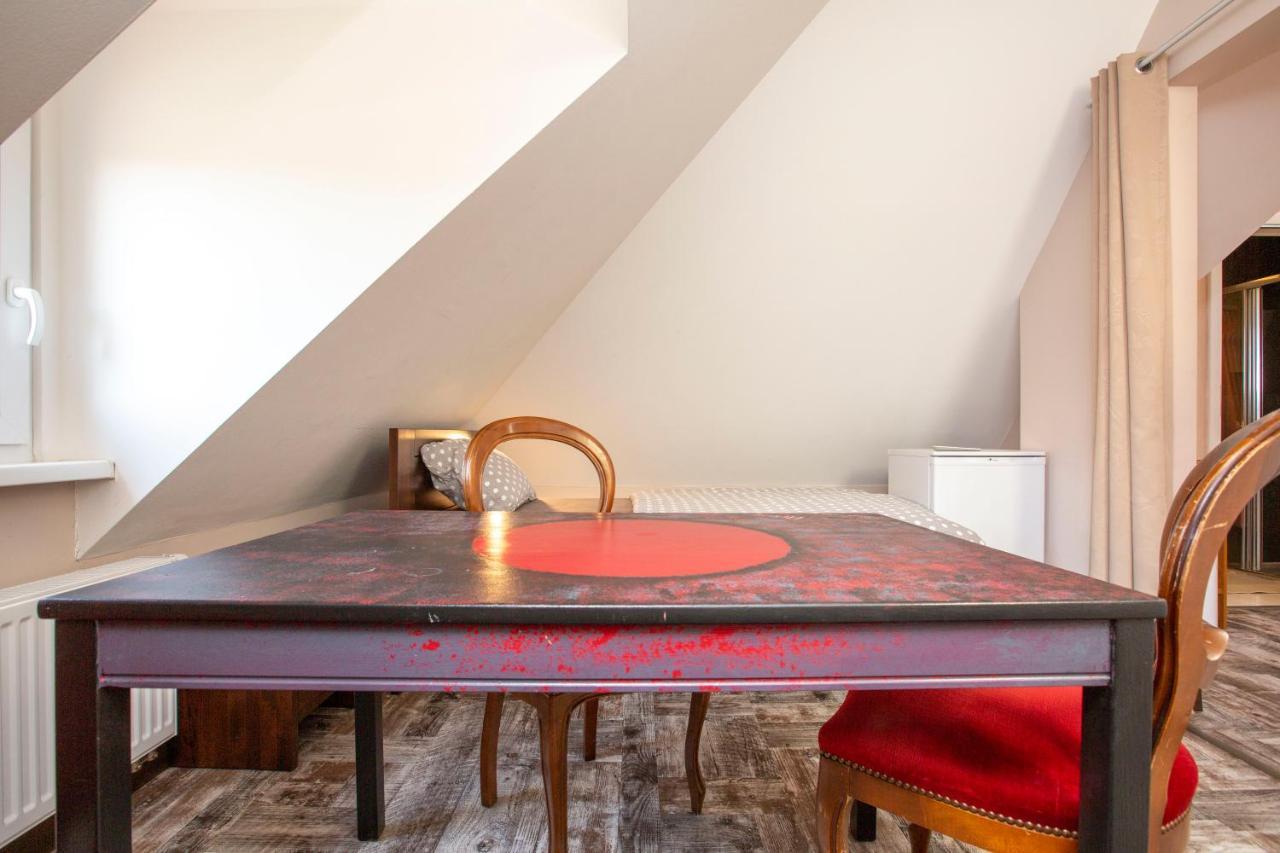 Bnb Comfort Guesthouse Olten - Lostorf Luaran gambar