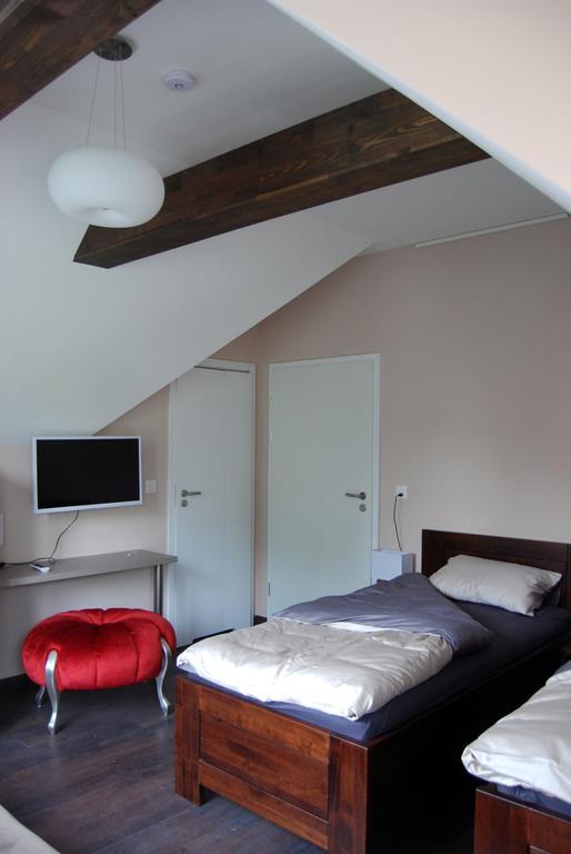 Bnb Comfort Guesthouse Olten - Lostorf Luaran gambar